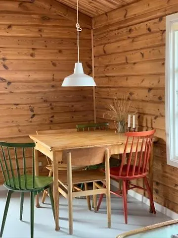 Fjand Badeby - Guesthouse, And Colony Semesterbostad